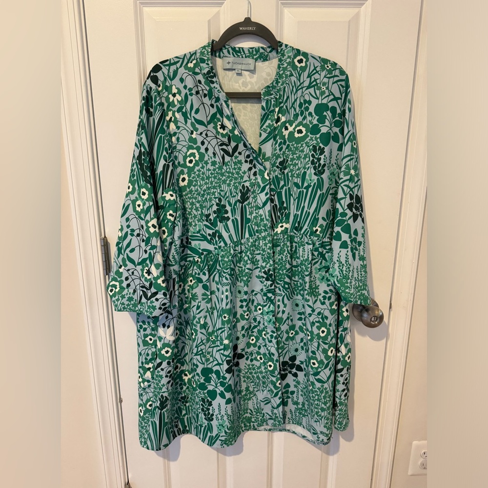 Tuckernuck lightly worn Green and blue Dress